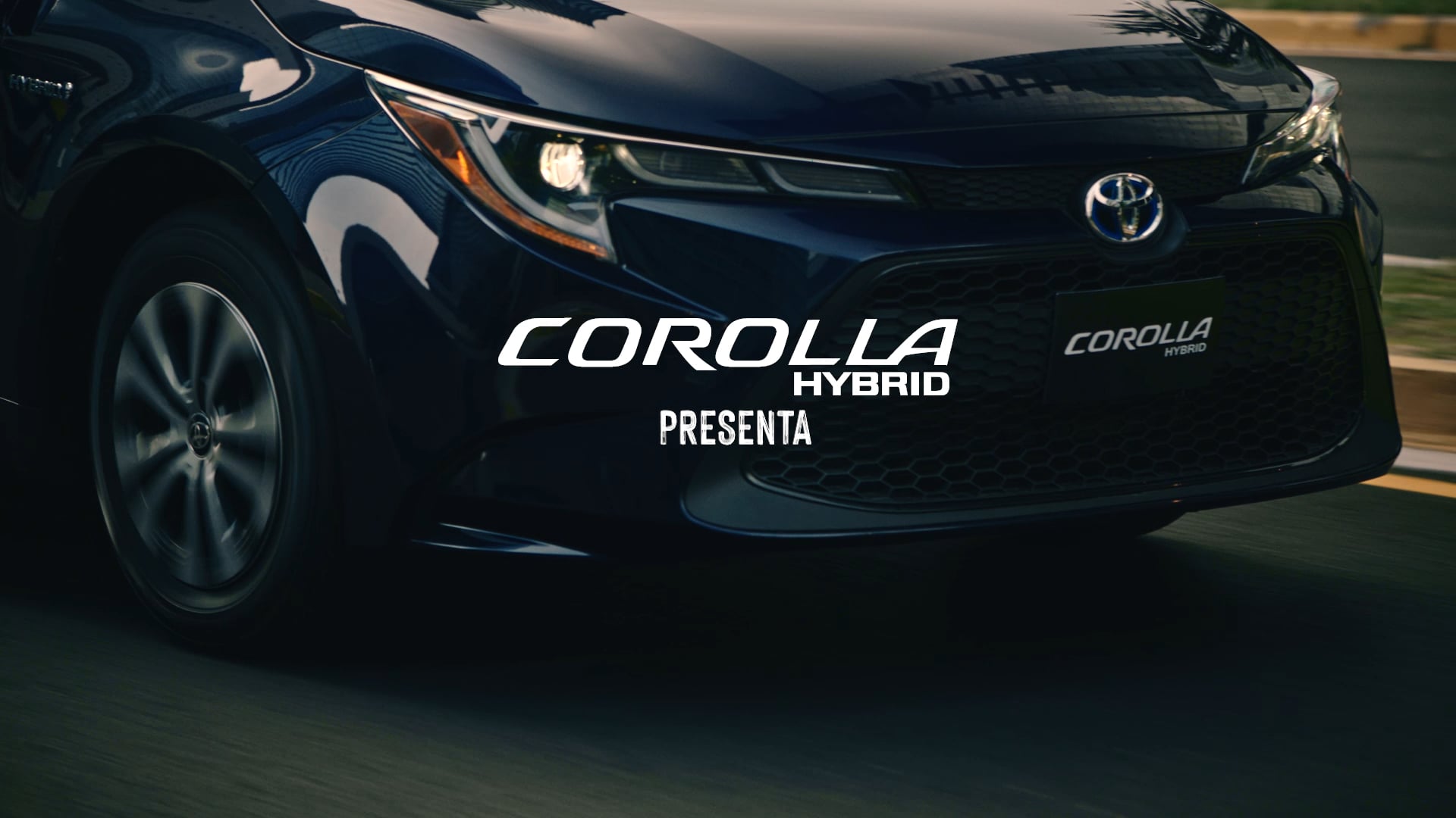 COROLLA HYBRID FEATURES 2021