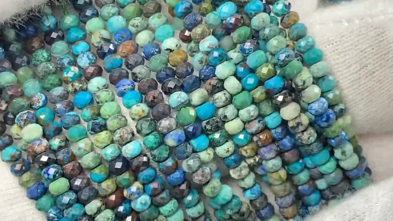 クリソコラ（産地・ペルー） ボタンカット3×3×2mm 1連｜天然石ビーズの