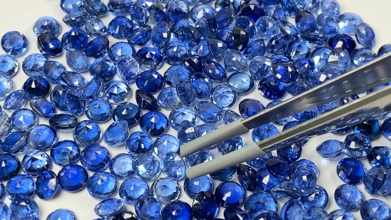 宝石質カイヤナイト AAA ルース ラウンドファセットカット4×4mm 5粒