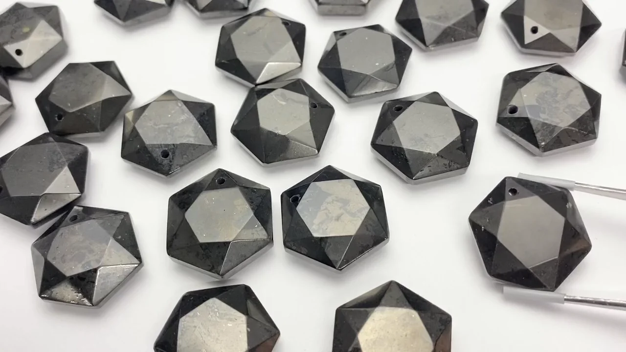 動画】シュンガイトAAA 穴あき六芒星カット23×20mm 1個 - 天然石ビーズ