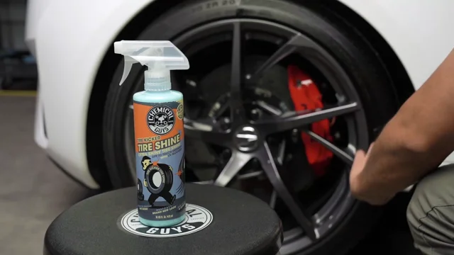 Chemical Guys TVD113 Tire Kicker Sprayable Extra Glossy Tire Shine (Works  on Rubber, Vinyl & Plastic) Safe for Cars, Trucks, Motorcycles, RVs & More