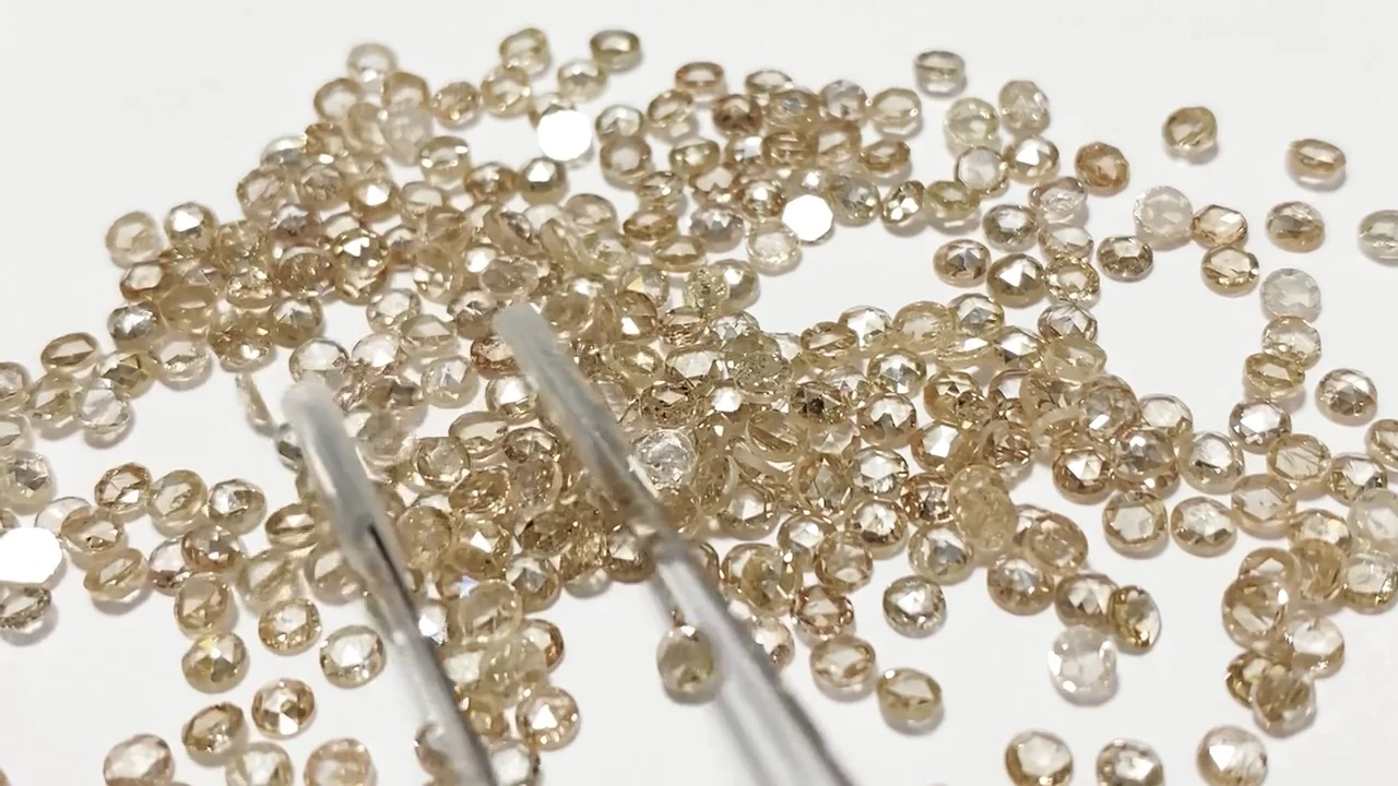 ライトブラウンダイヤモンド ラウンド ローズカット2.5mm 3粒 ライトブラウンダイヤモンド ラウンド ローズカット2.5mm 3粒