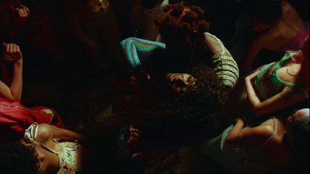 A thumbnail for the film 'Ichon - Mélange ft. Yseult' by  robin asselmeyer