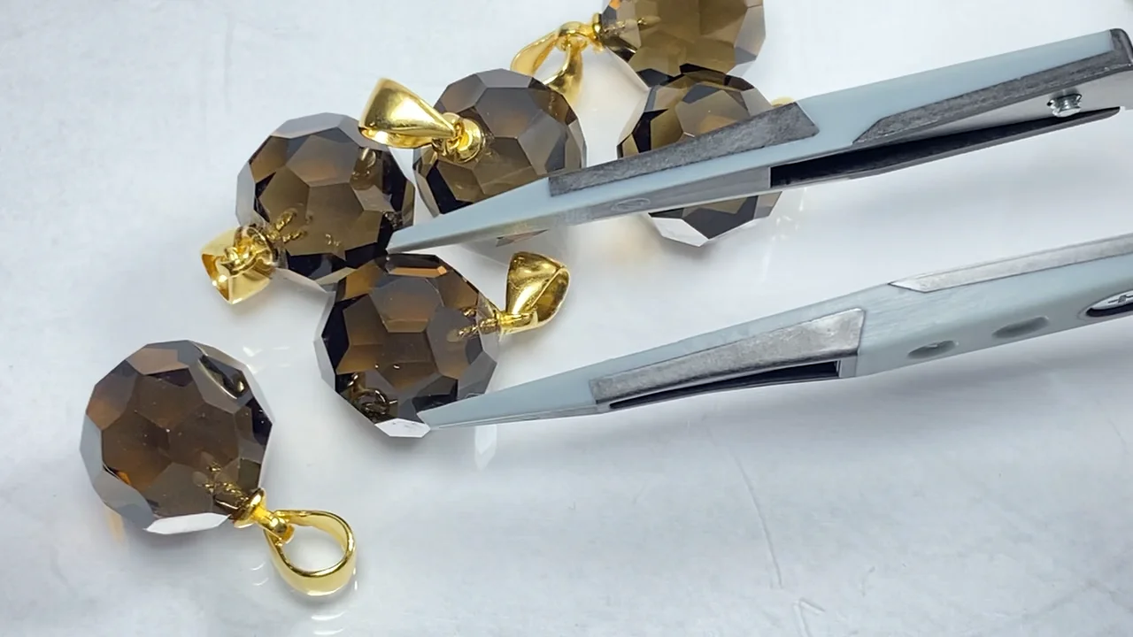 クリスタル 「バッキーボール」ラウンドカット12mm ペンダントトップ