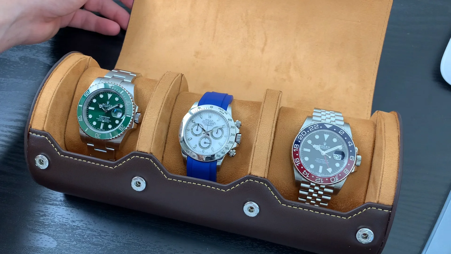 Unboxing an Everest Bands Strap for a Rolex Hulk Deployant 