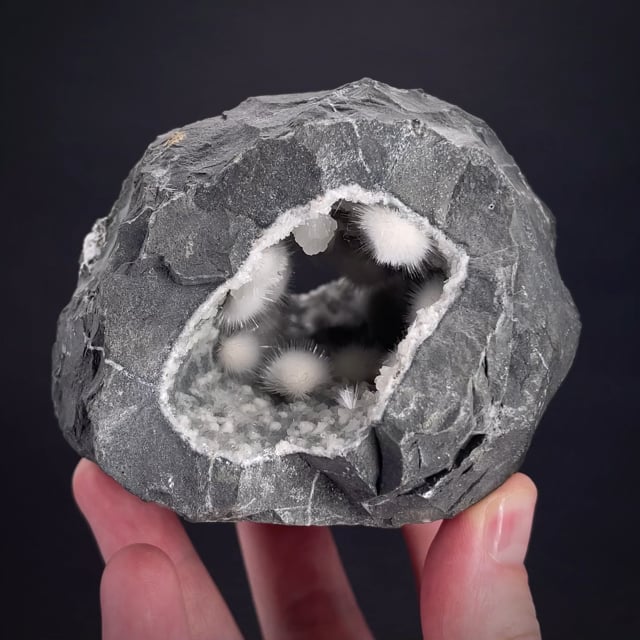 Okenite geode (Richard Rossi Coll.)