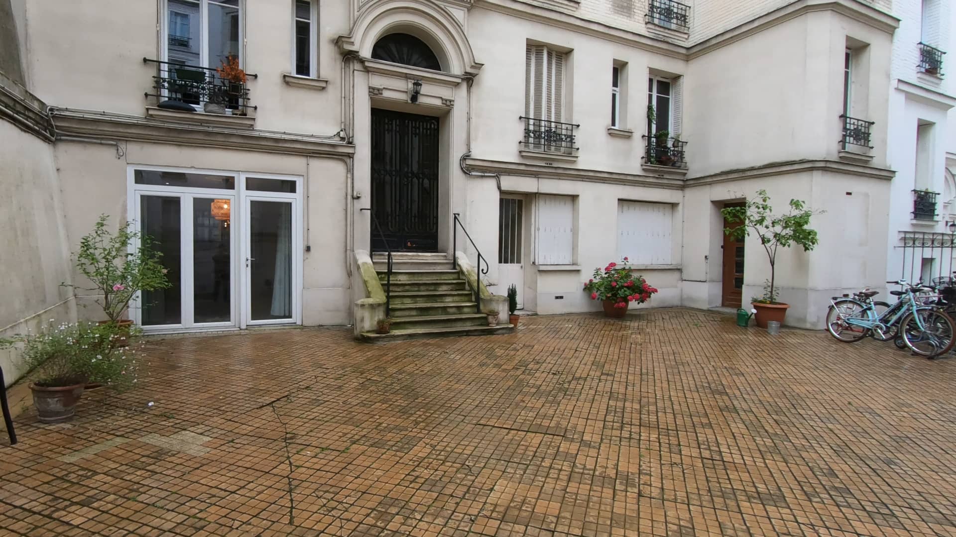 40 avenue Junot - 75018 - Paris.MP4 on Vimeo