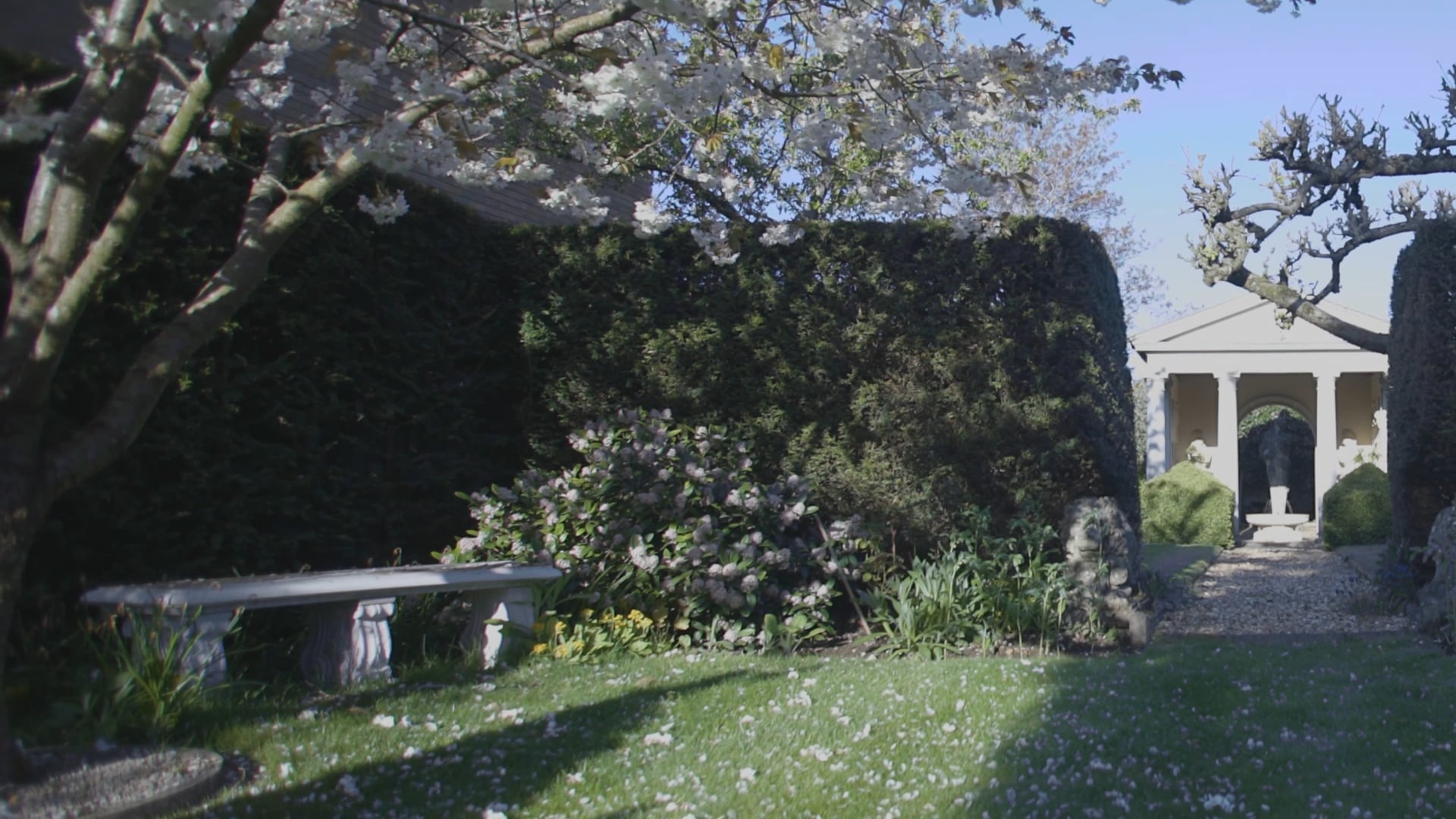 Haddonstone - Homes and Gardens