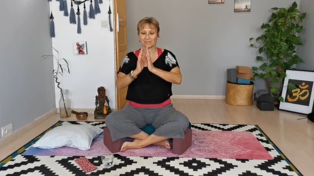 Migraine : yoga très doux adapté à la crise
