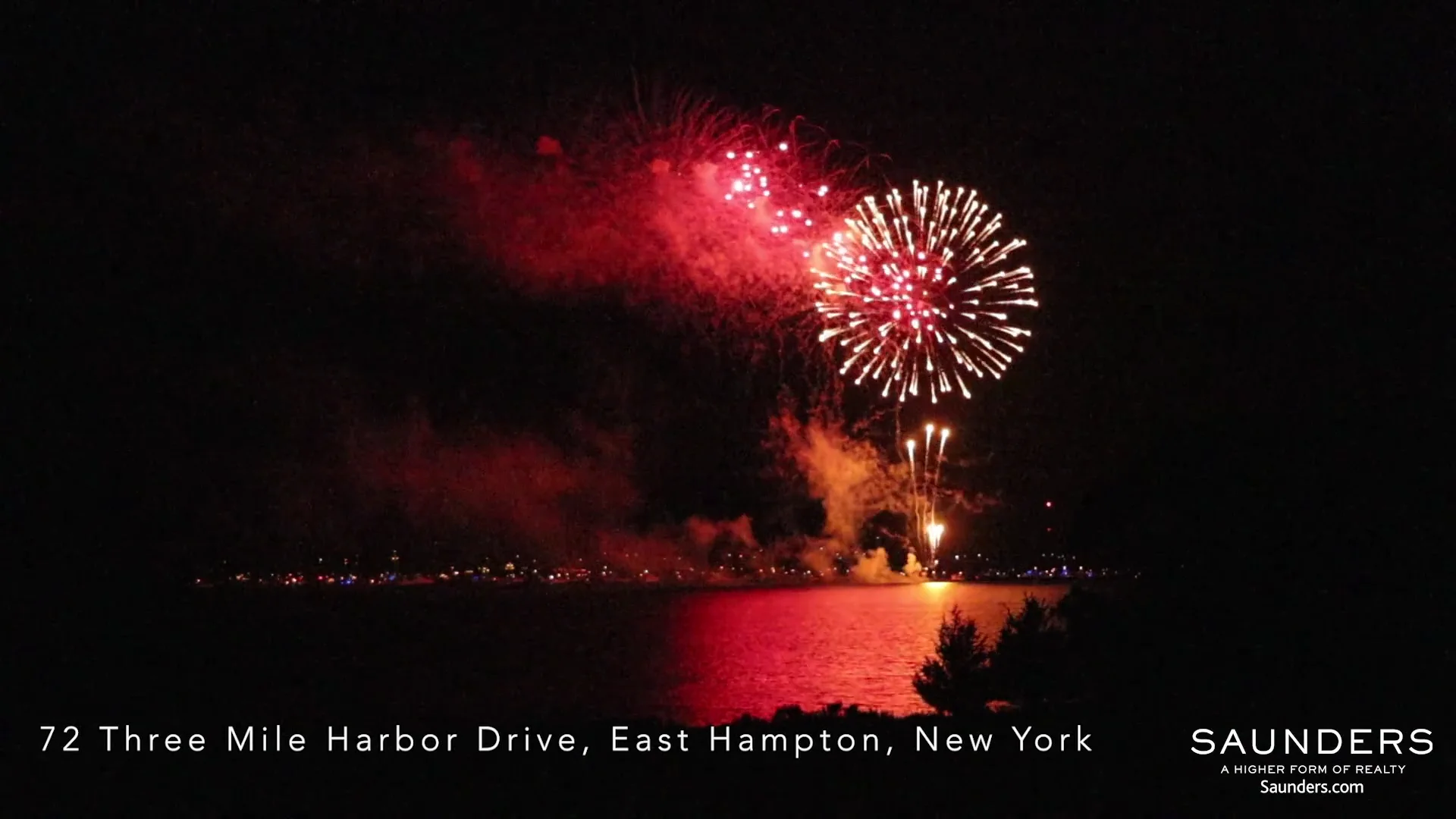 72 Three Mile Harbor Fireworks on Vimeo