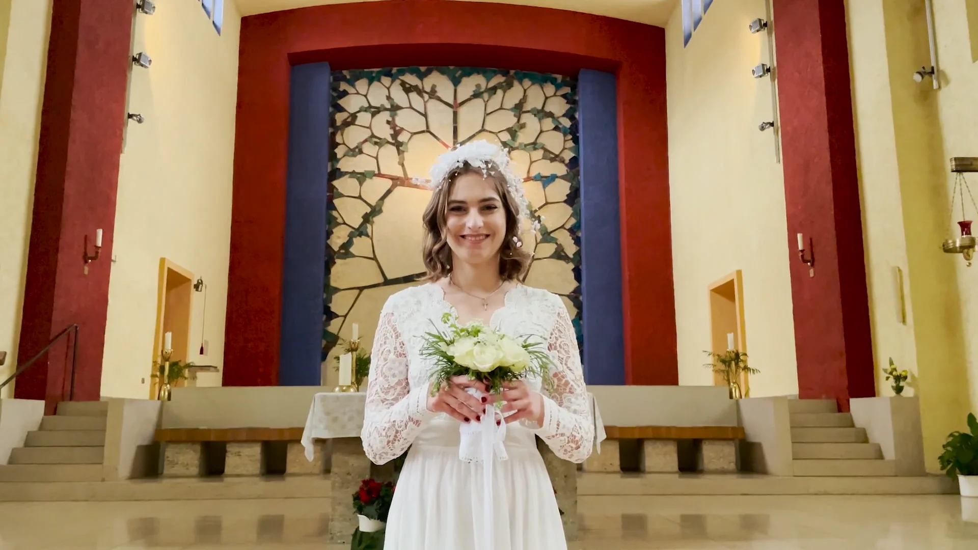 Nora Käpernick & Delara Vafi & Julia Walter: WhiteWedding.mp4  