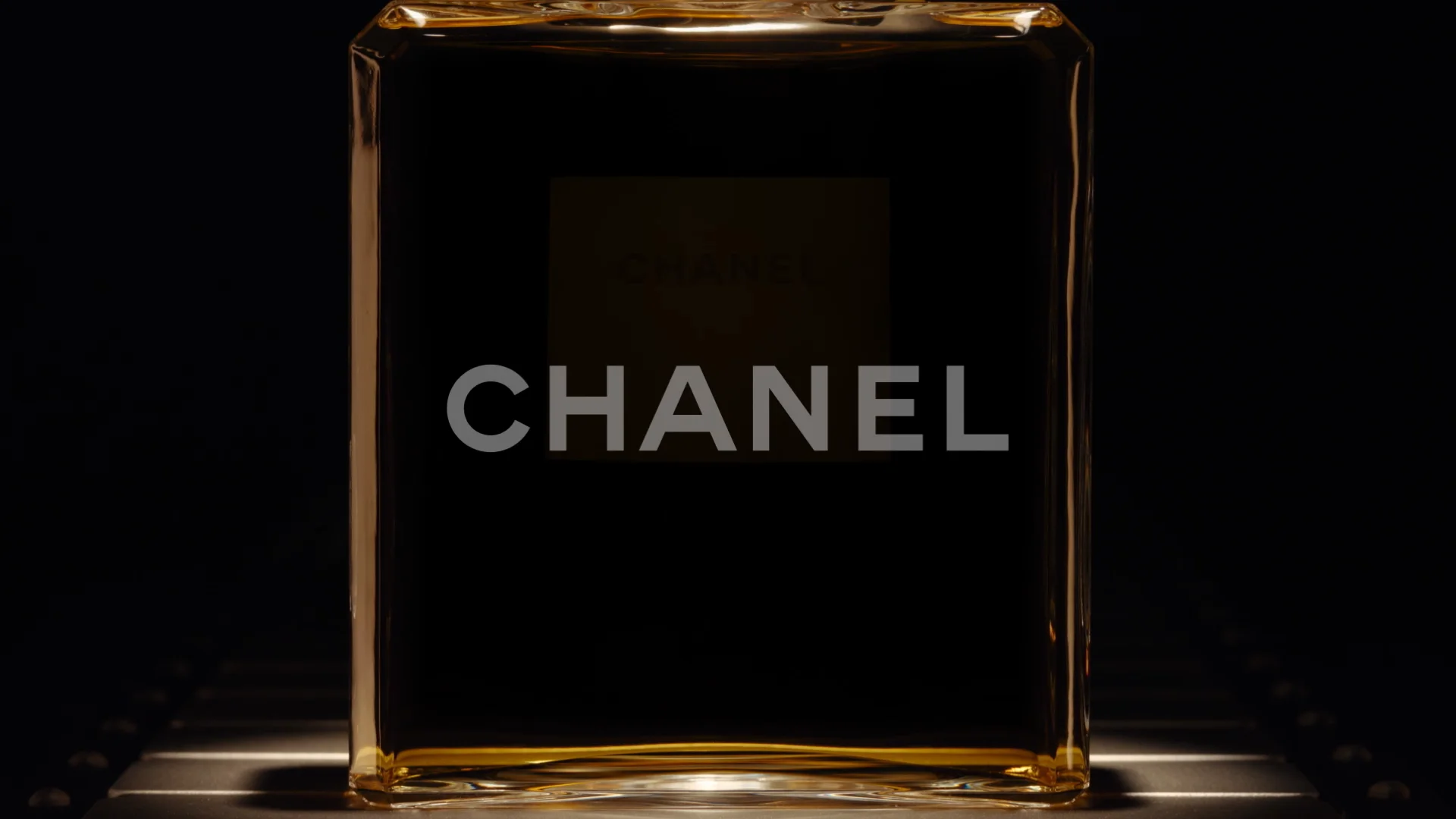 Chanel N°5 Factory by Thomas Lagrange and Mikros - Motion design - STASH  : Motion design – STASH