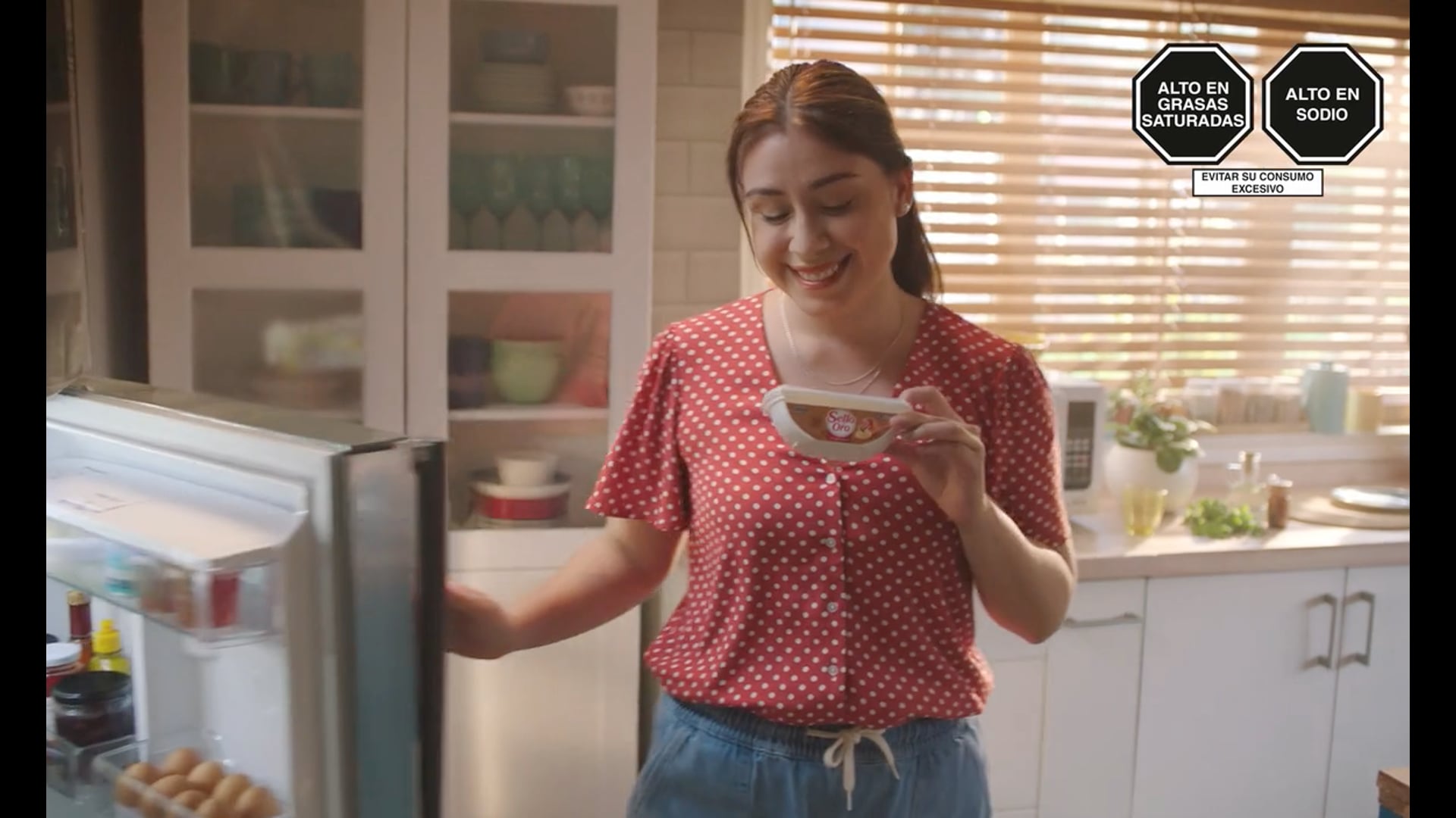 SELLO_DE_ORO Comercial con Thaís Cavero