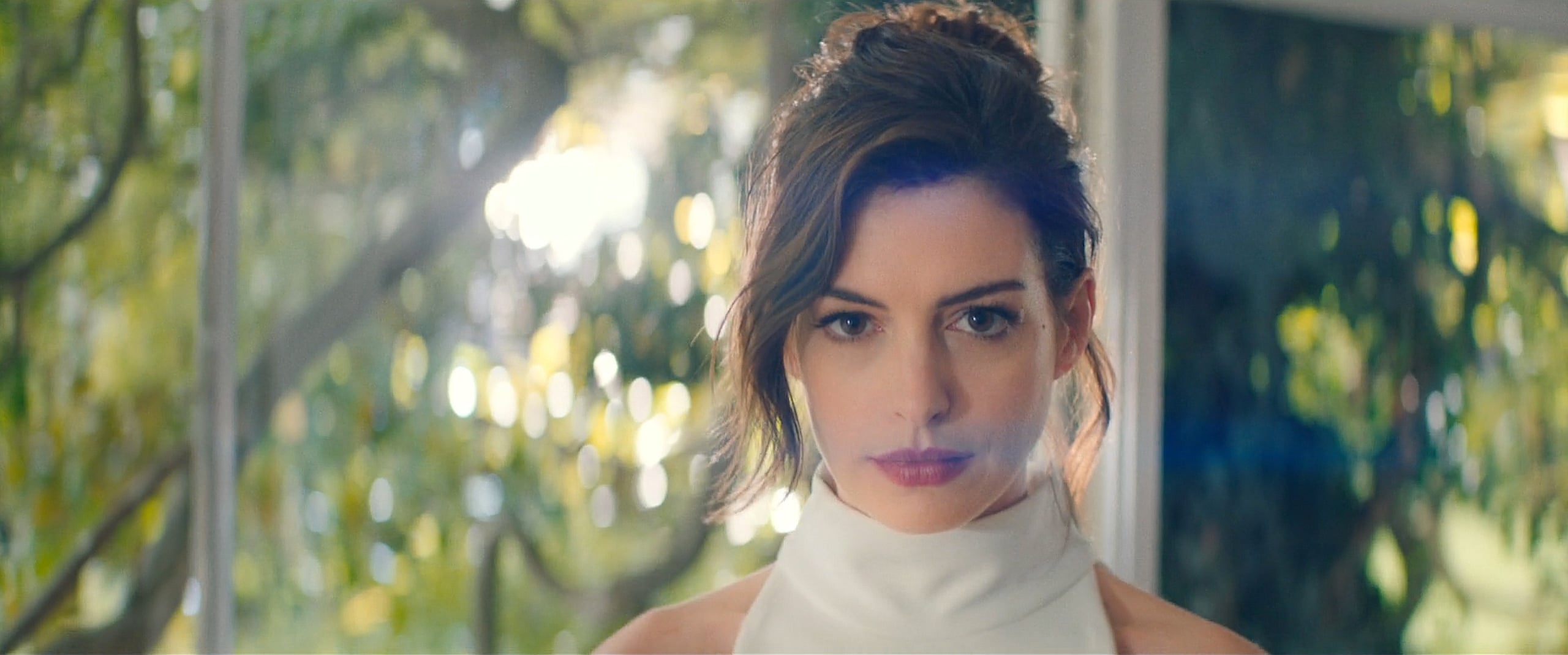 BOLON - Anne Hathaway