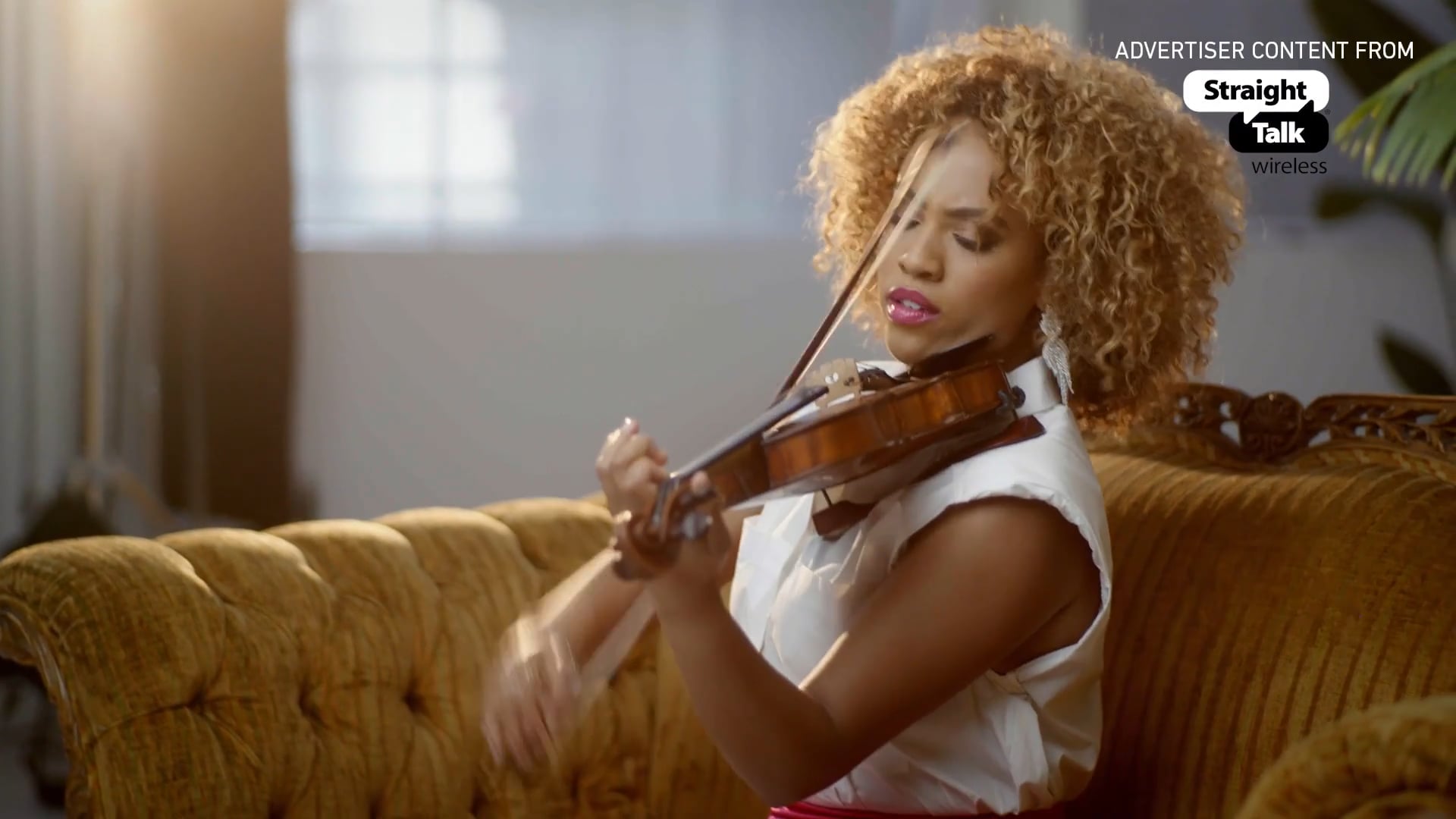 VOX and Straight Talk feat. Violinist Ezinma