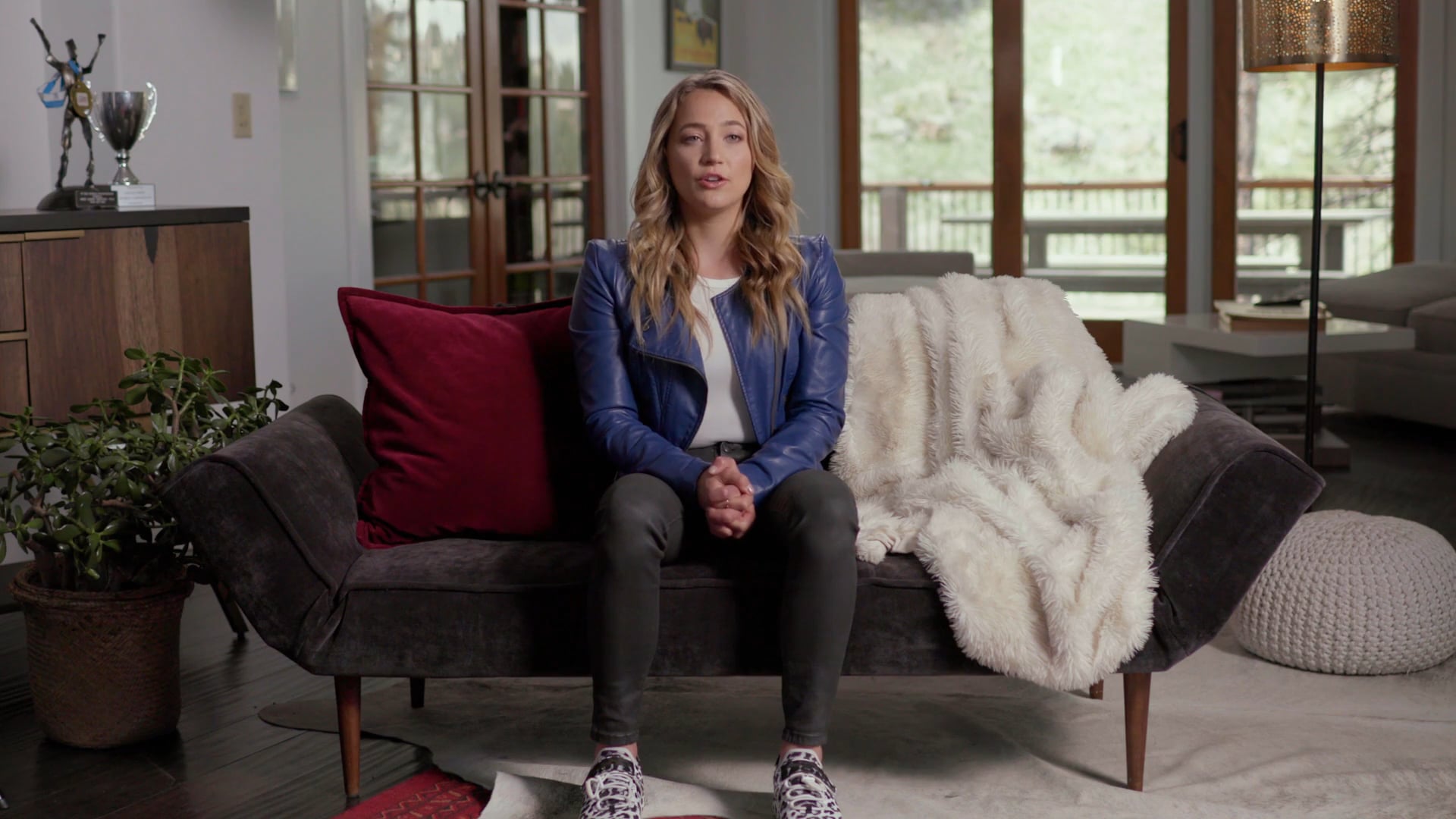 VOX and Straight Talk feat. Sasha DiGiulian
