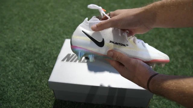 Nike Rawdacious Mercurial Vapor 14 Unboxing on Vimeo