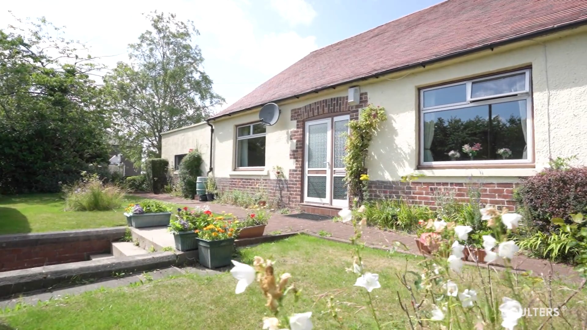 16 Lanark Road West, Currie, Edinburgh on Vimeo