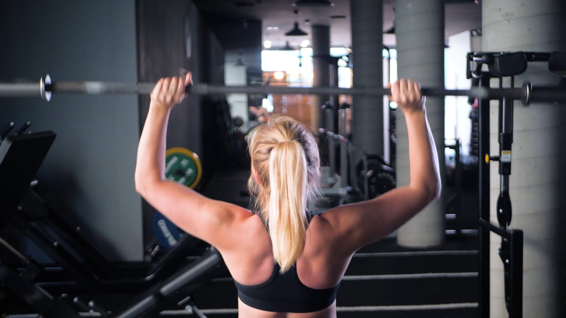 Seated BB Overhead Press - Hands Outside Shoulder Width Grip on Vimeo