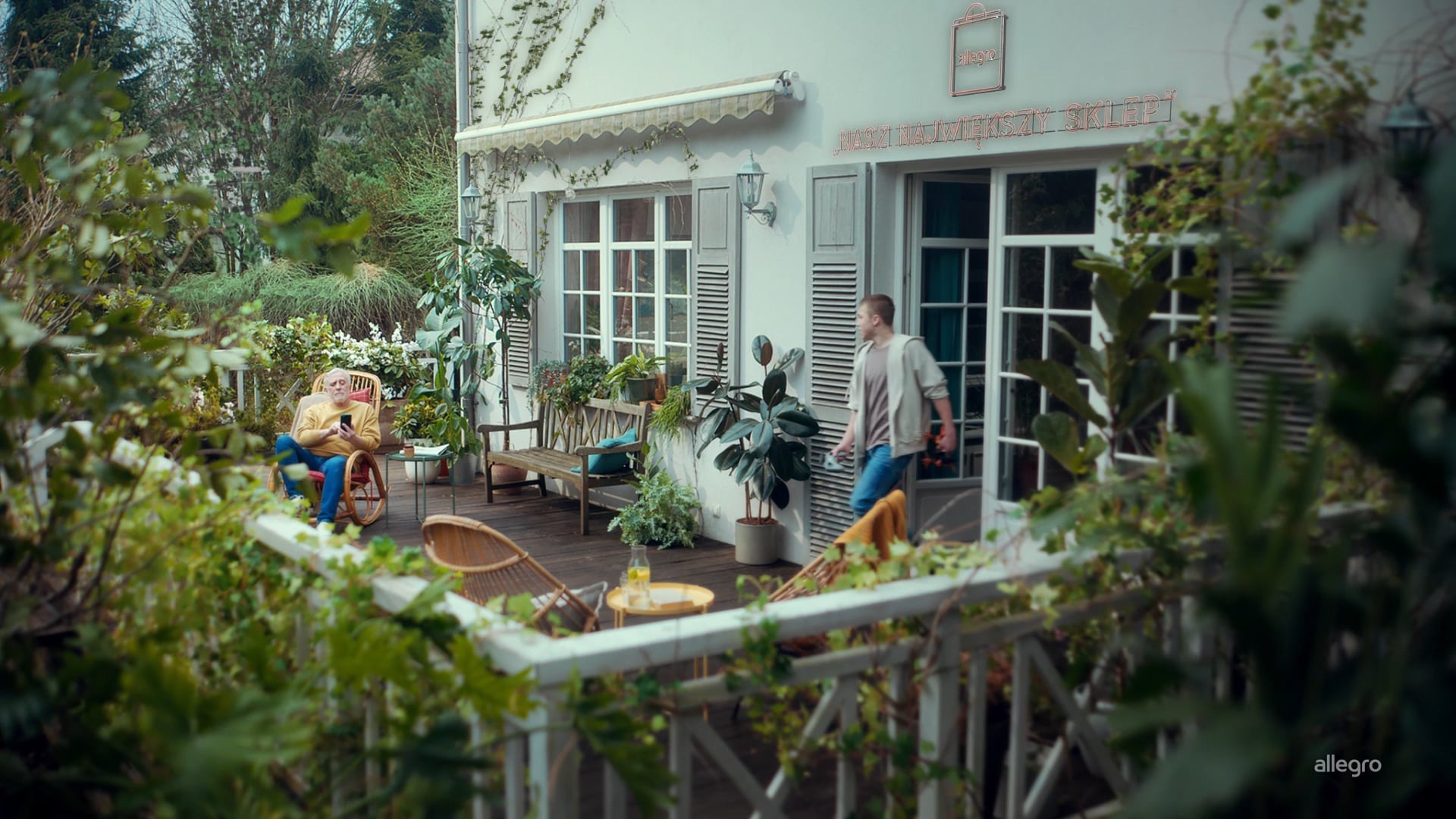 Allegro | Znajdź to co najważniejsze | Dron