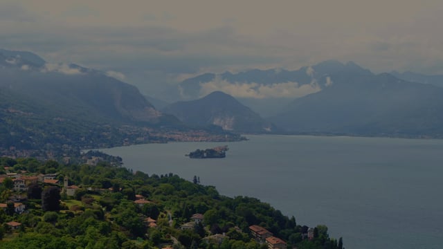 Design villa with breathtaking views of Lake Maggiore