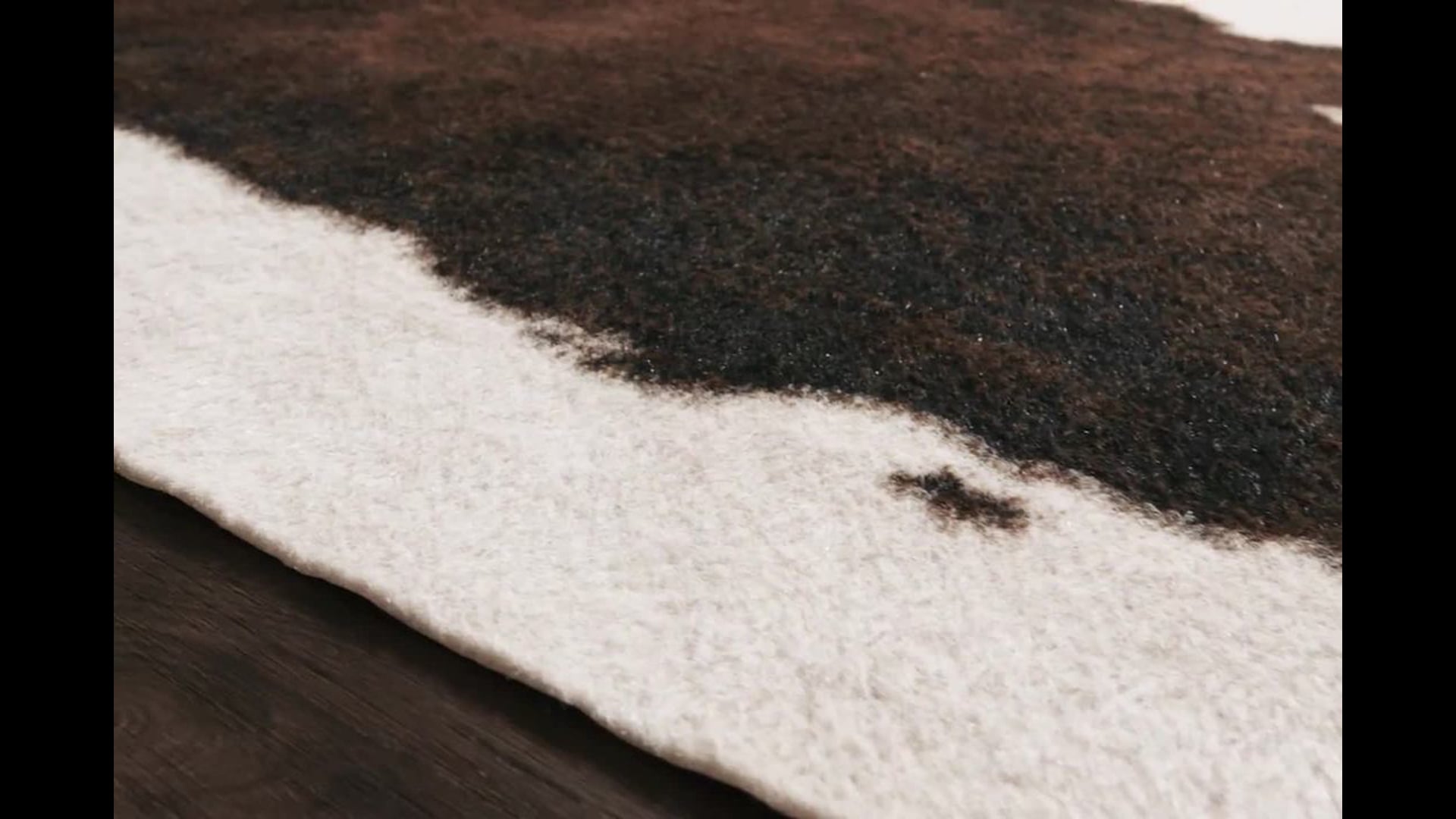 Southwestern Faux Cowhide Grand Canyon Area Rug, 6'2"x8' Southwestern Novelty Rugs by GwG