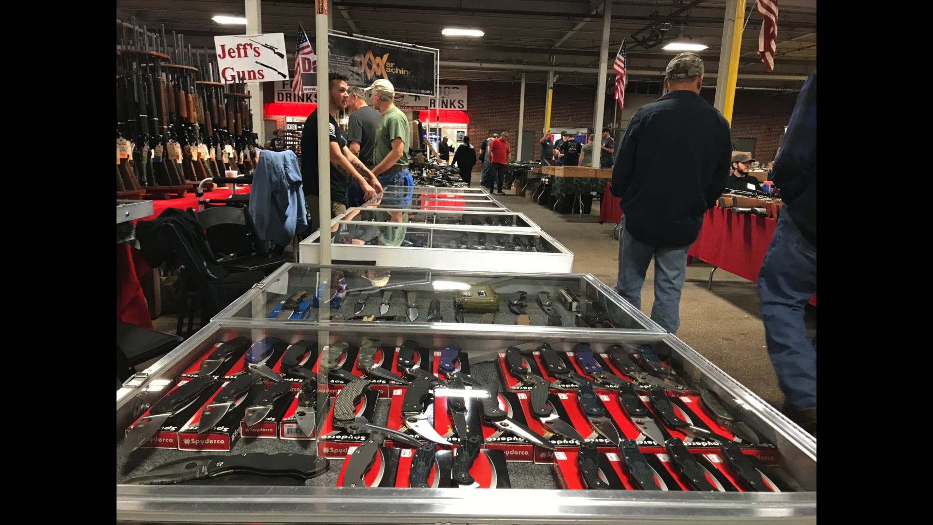 Indy 1500 Gun & Blade Show Slideshow.mp4 on Vimeo