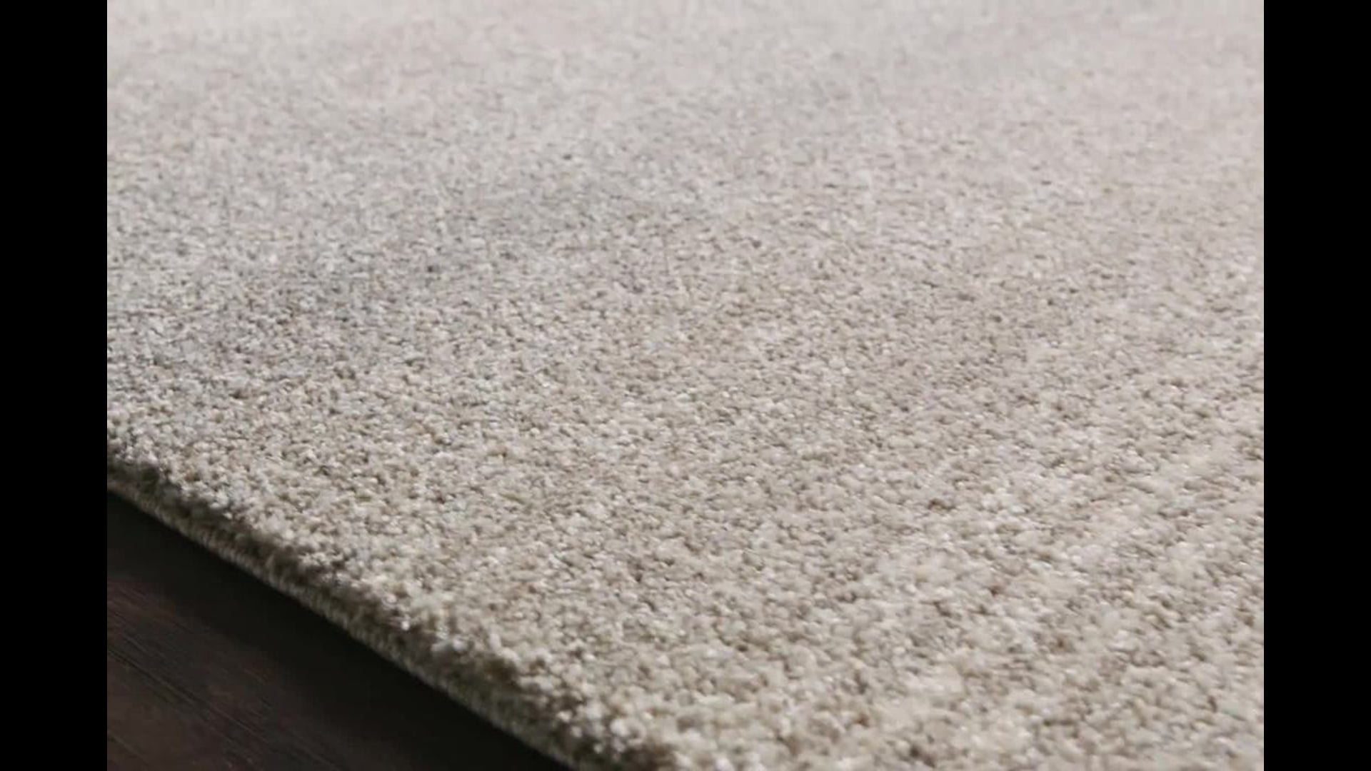 Easy Care, Stain/Fade Resistant Emory Area Rug, Silver, 2'5"x7'7