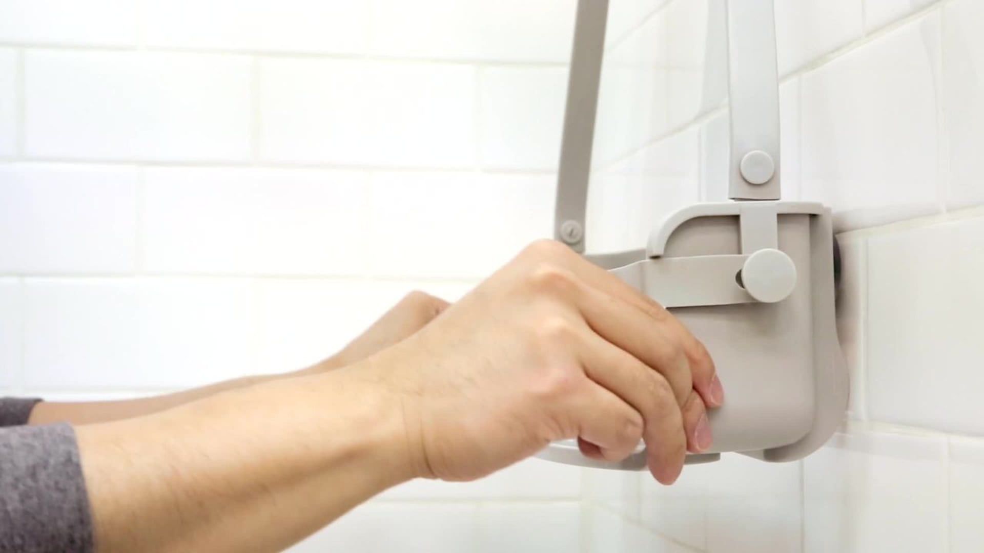 Umbra 023475 Flex 24 Inch Tall Polypropylene Shower Caddy with Single