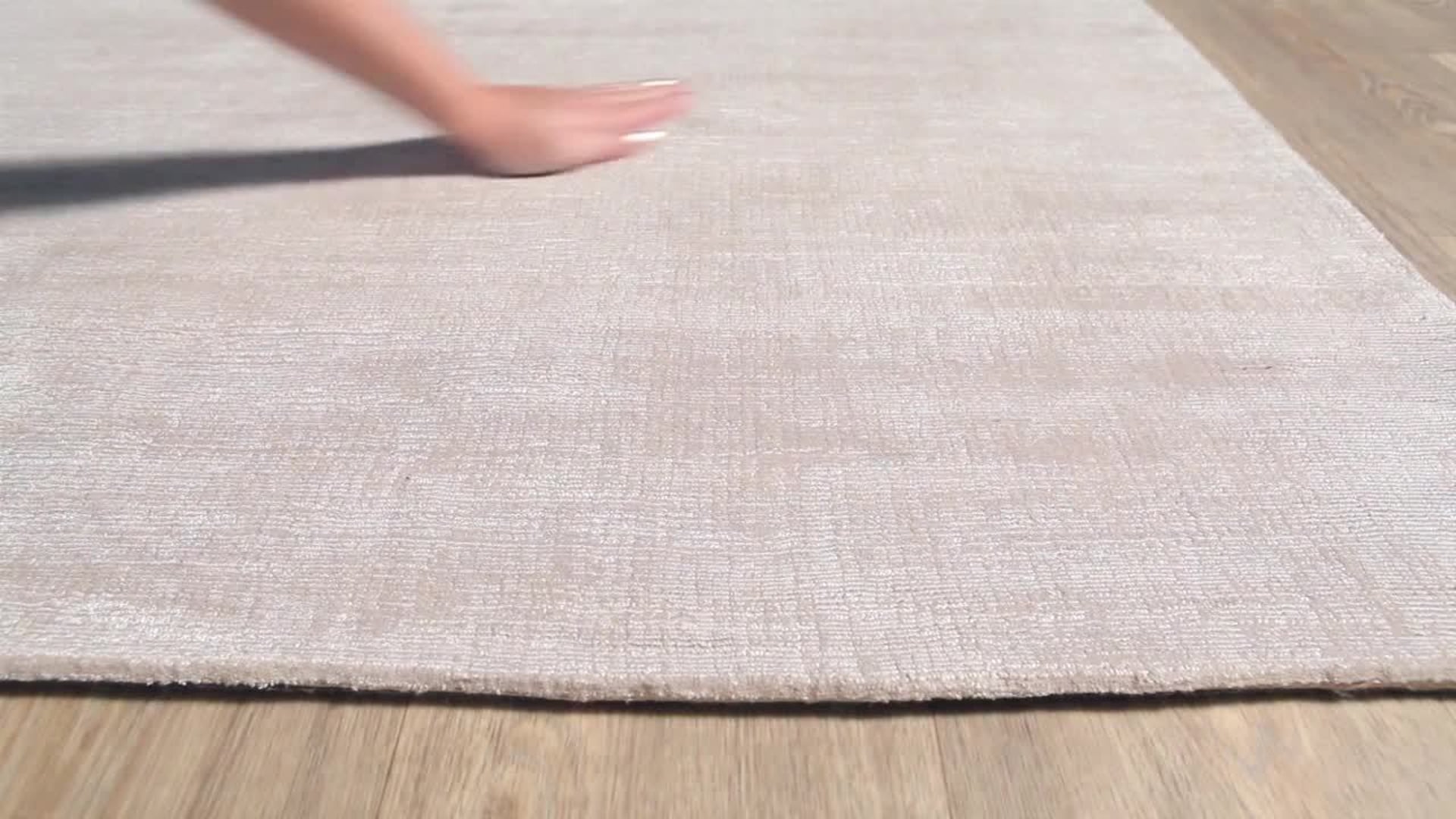 Viola Solids and Tonals Medium Gray Area Rug, 6'x9' Transitional