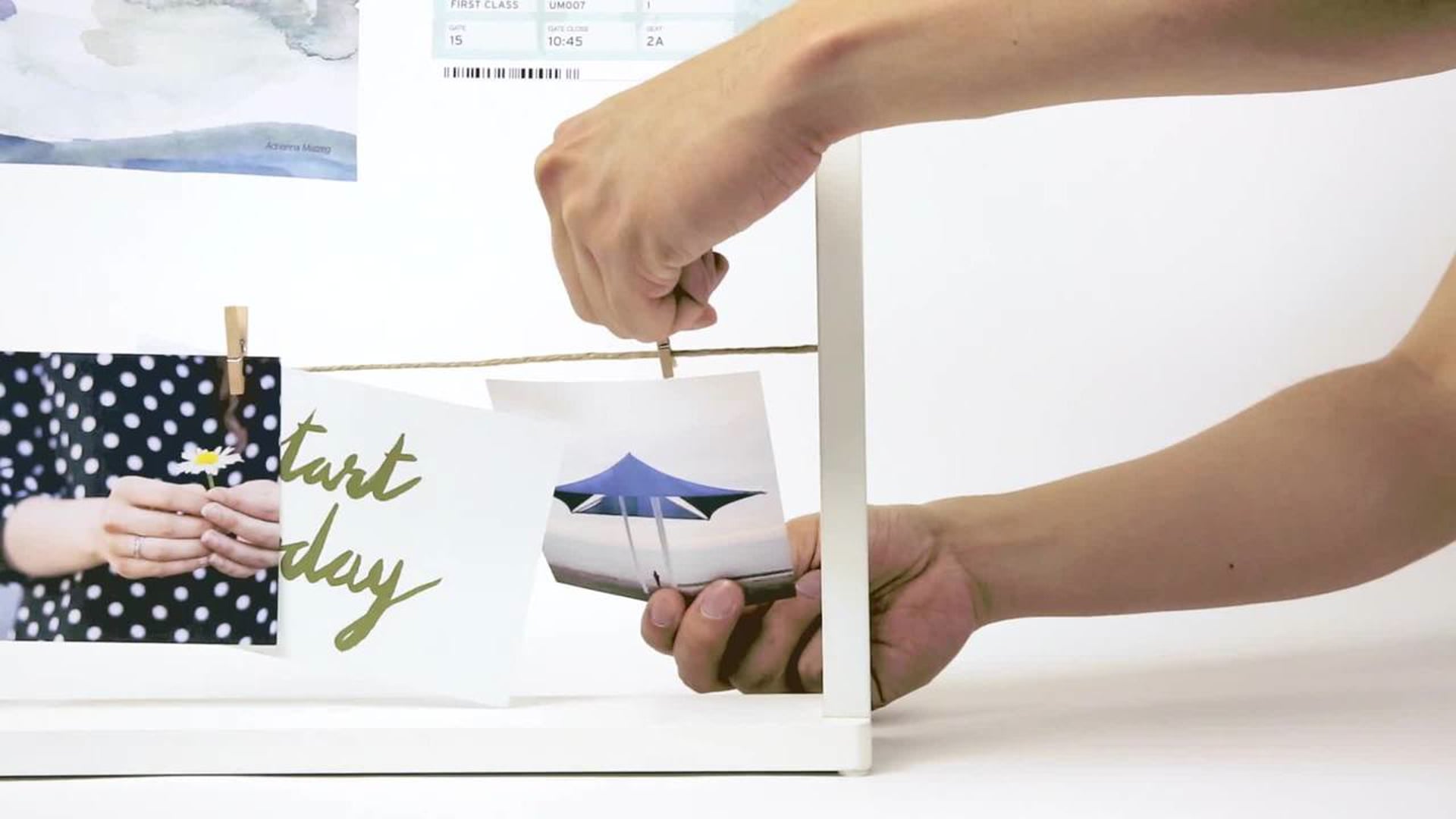 Hangit Desk Frame, White Contemporary Picture Frames by Umbra Houzz