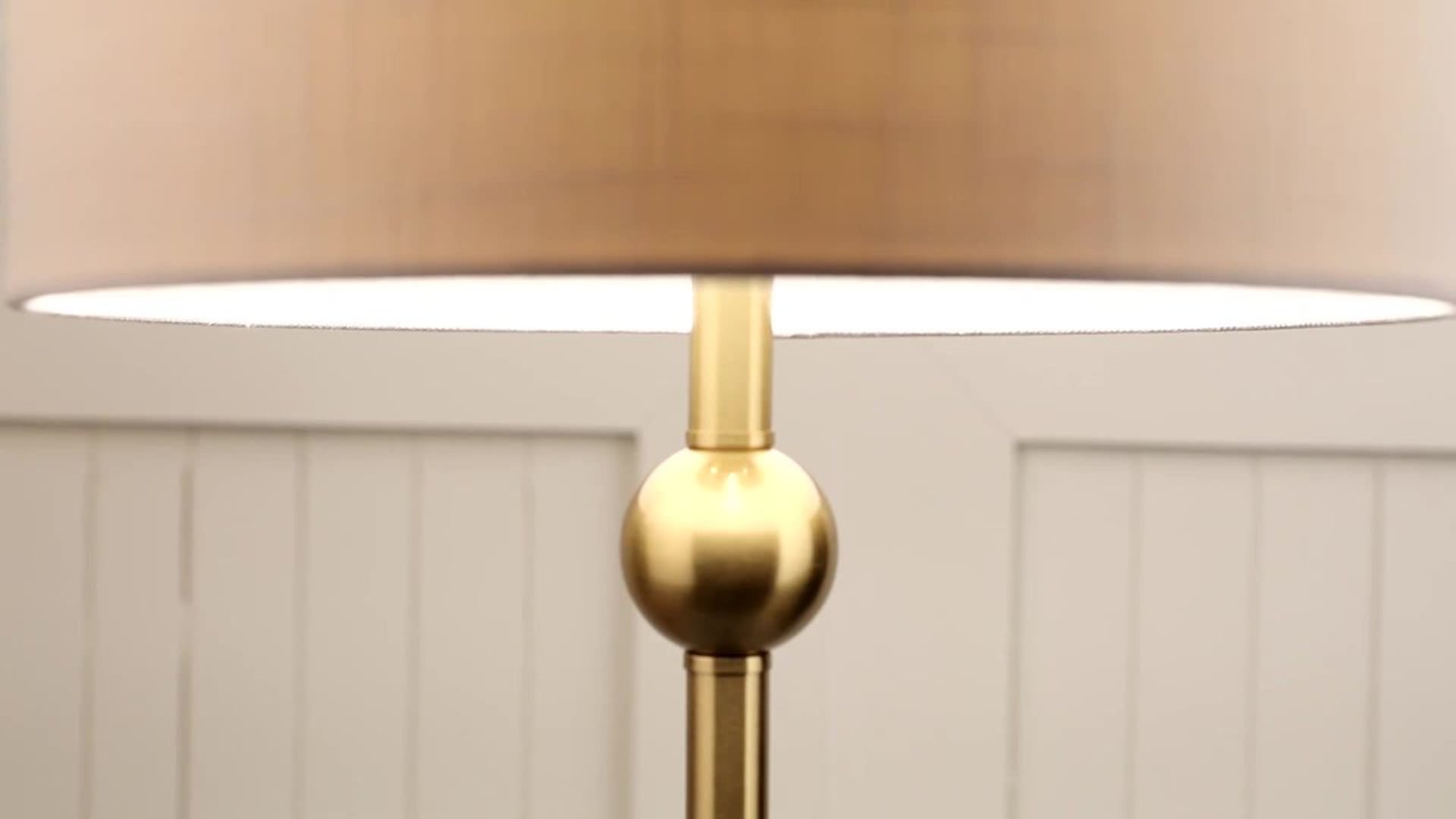 Hollis 34" Metal Table Lamp, Set of 2, Brass With Crystal Base