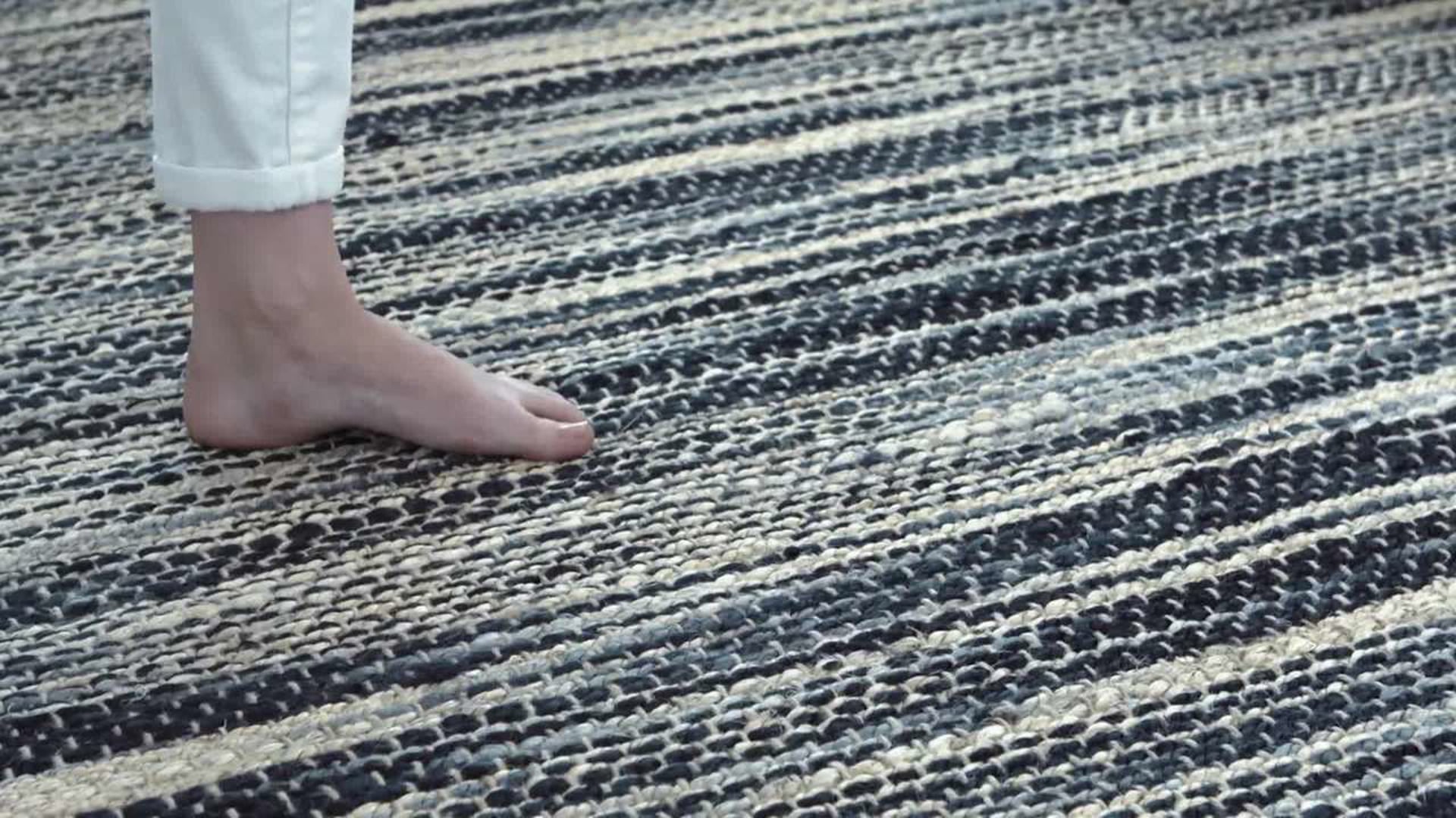 Kerala Mist Round Jute Rug, 6' Beach Style Area Rugs by Anji