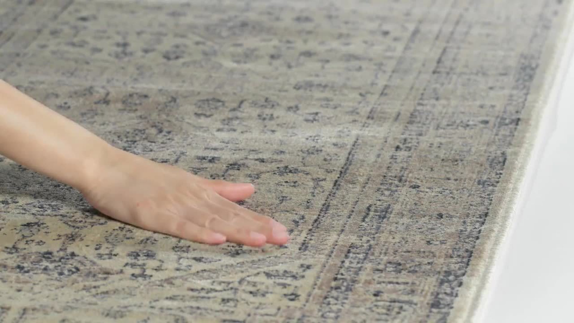 Safavieh Vintage Collection VTG123 Rug, 2'2"x8' Contemporary Hall