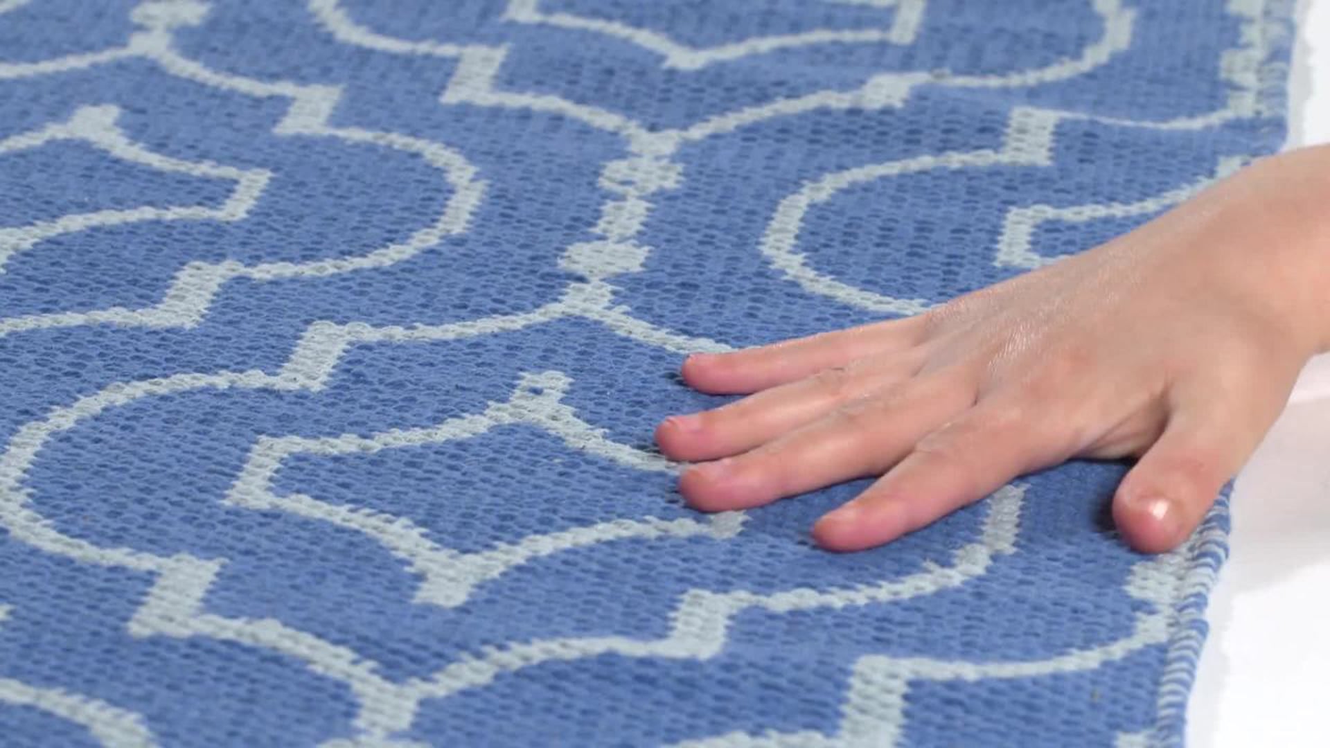 Safavieh Montauk Collection MTK722 Rug, 6' Round - Contemporary - Area ...