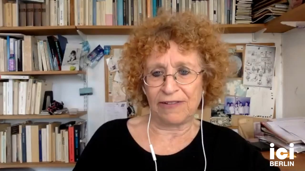 Talk by Claudia Hilb