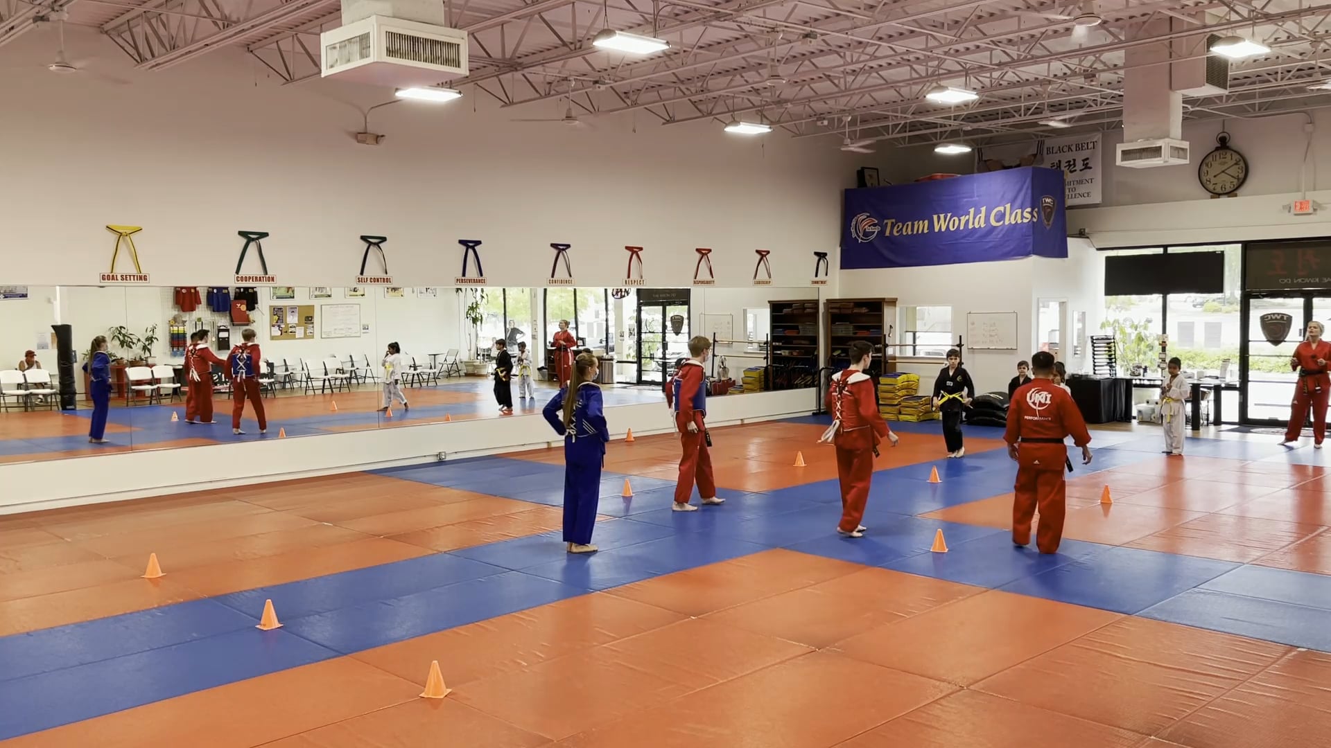 Sparring Class_Hogu Drill_Yellow Belt_RHK_Slide Back RHK_Slide Back RHK with Noodle_Hogu Sparring