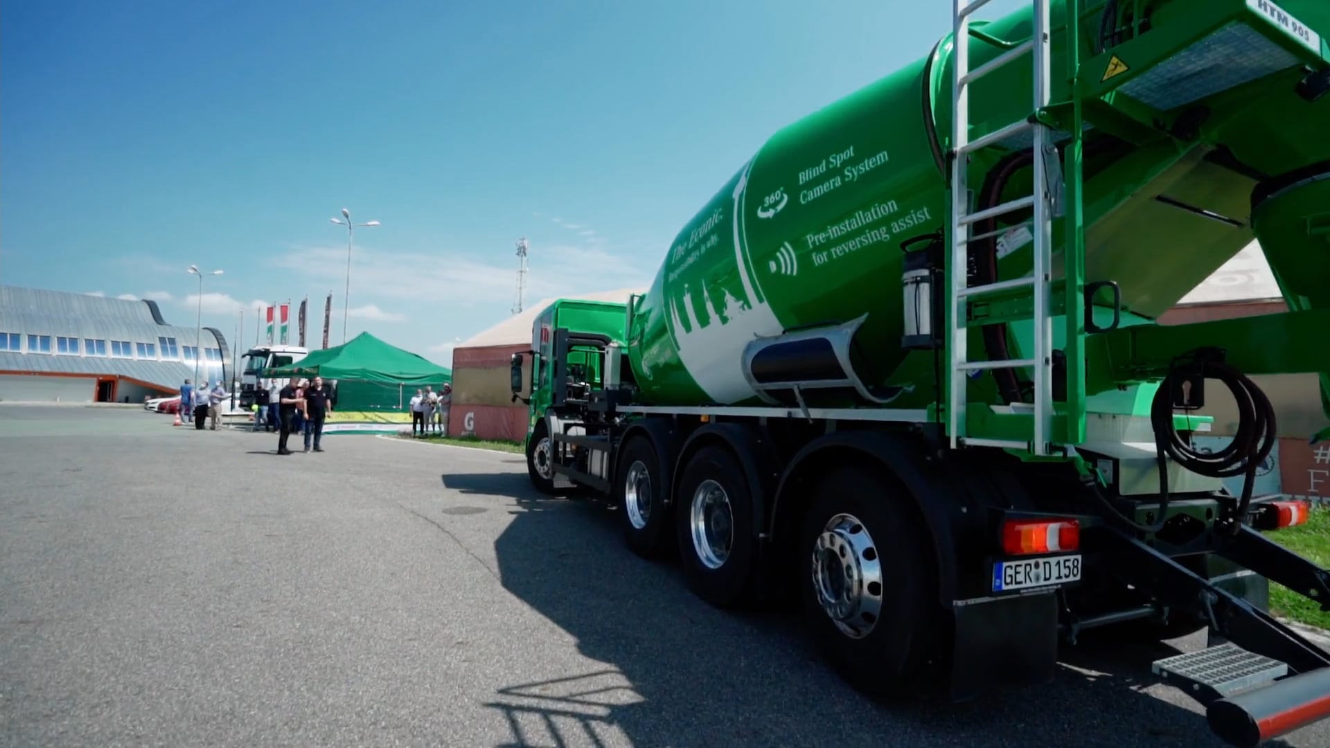 Road Show Titi Aur - After movie