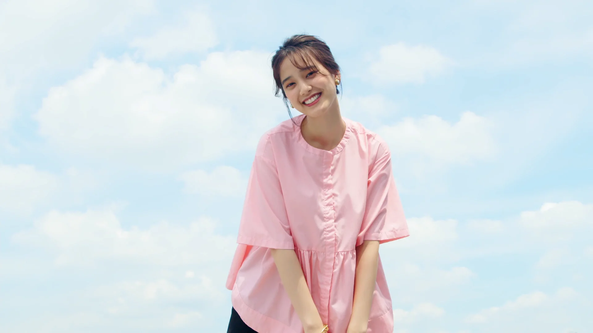 東宝カレンダー2022 7月 山崎紘菜 | GLASSLOFT WEB