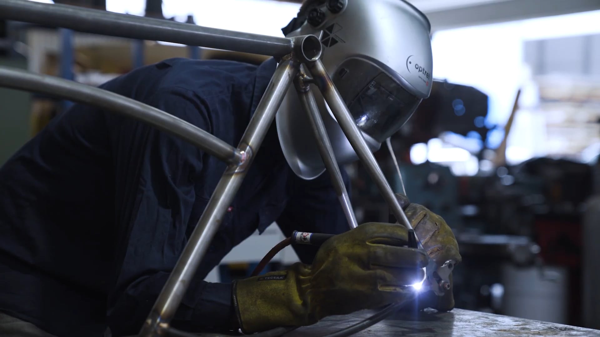 Birds of a Feather - trailer