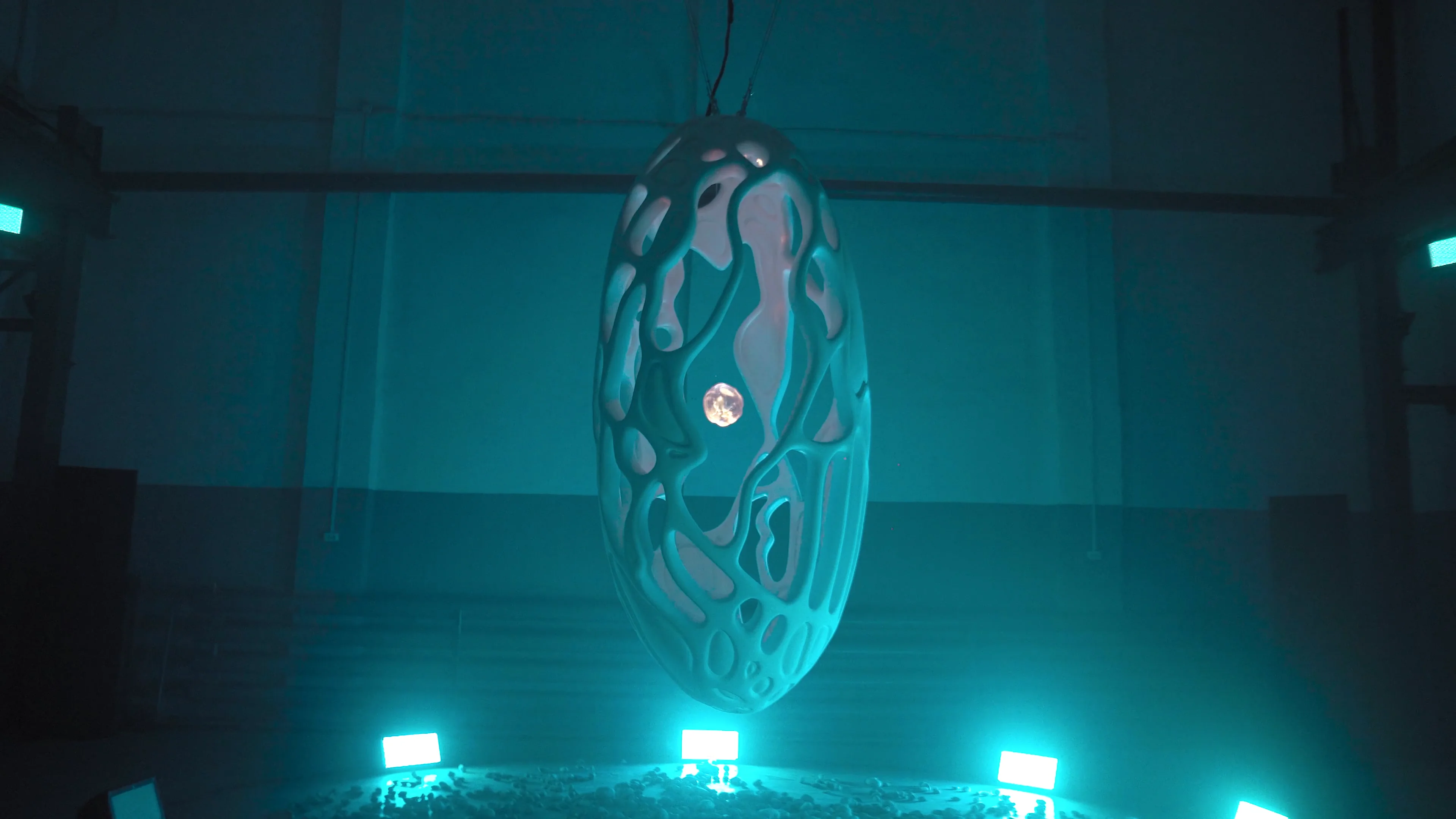 Cocoon On Vimeo | Cocoon (1985) on Vimeo – AVXVI