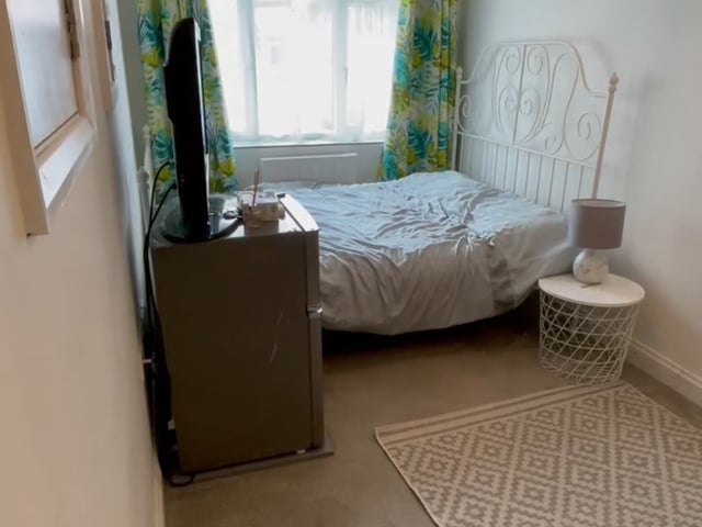 Video 1: Double bedroom