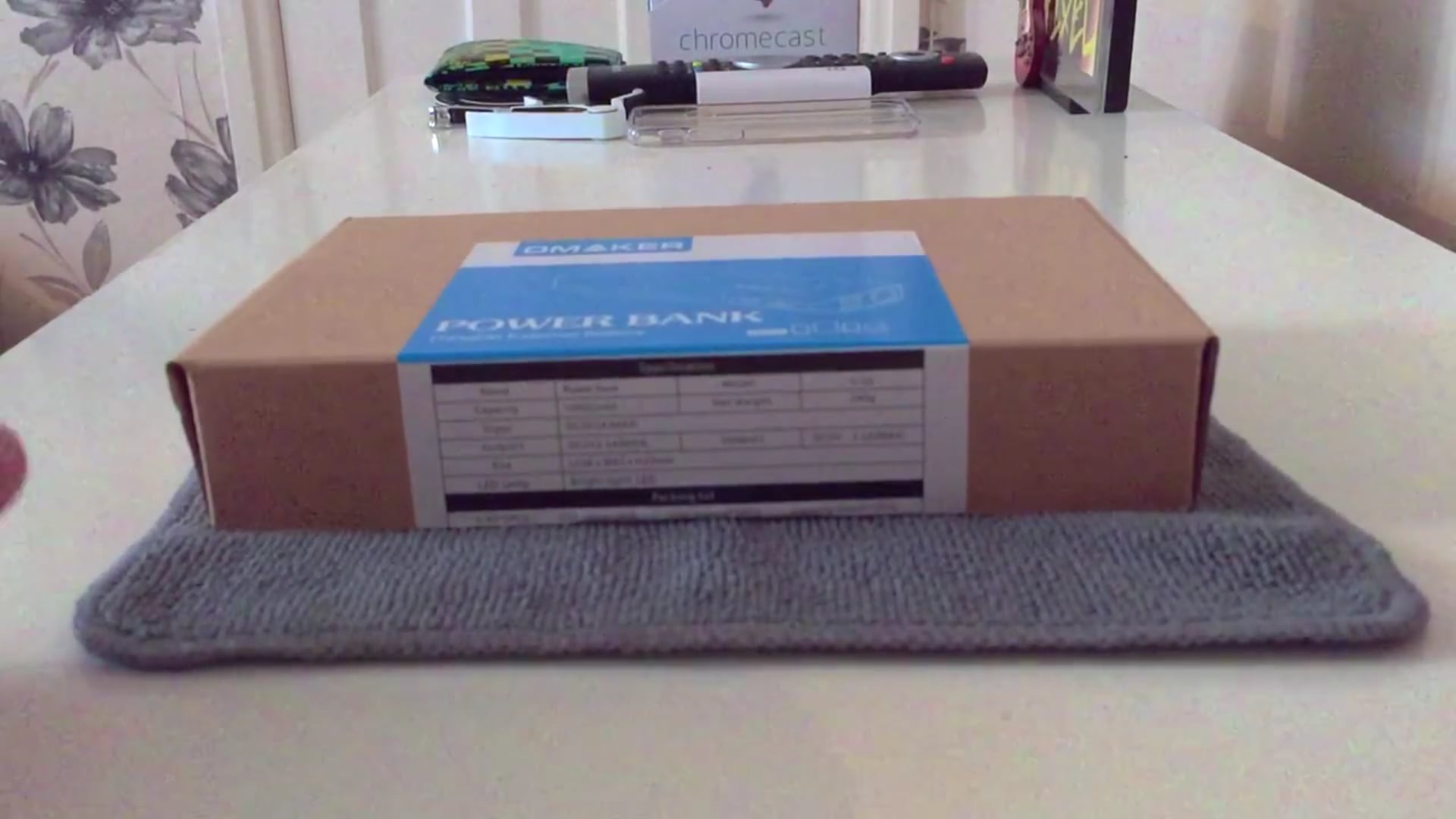 Omaker Power Bank Portable charger Unboxing and overview.
