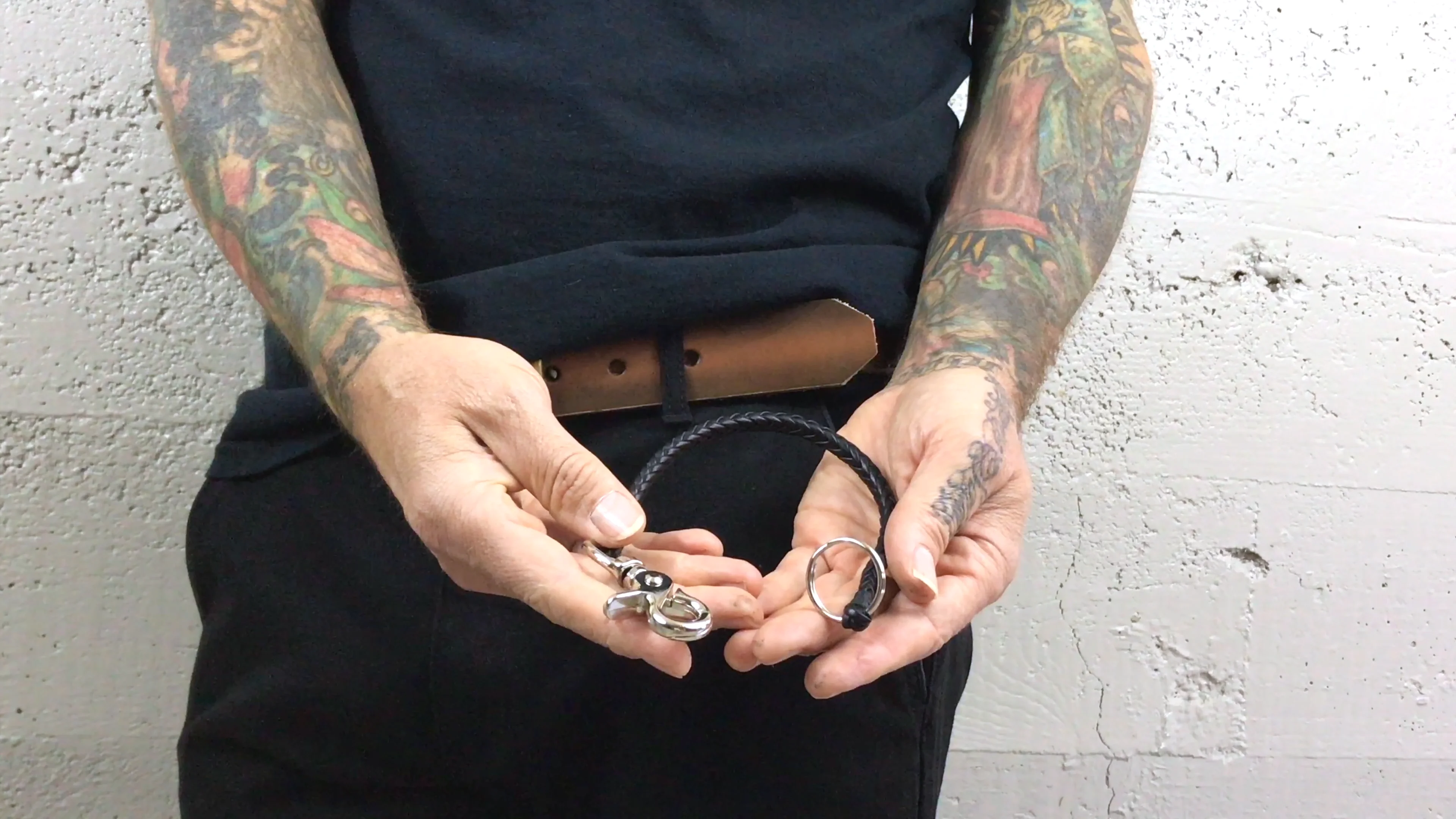 ぶんちゃん✳️vintage調cord bracelet leather &key ぶんちゃん