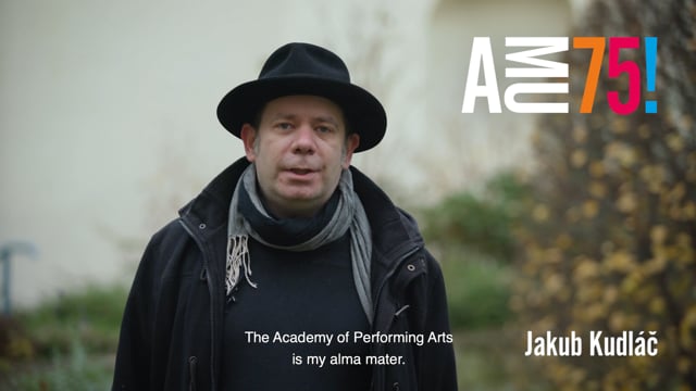 Jakub Kudláč je profesorem Katedry zvukové tvorby FAMU, přednáší na Univerzitě Tomáše Bati ve Zlíně a ve své umělecké praxi se věnuje především psaní scénické a filmové hudby.