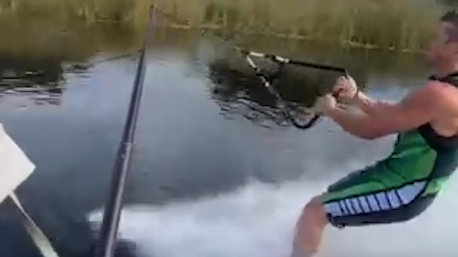 BuzzFeed News "Did You See This" BAREFOOT WATERSKIER