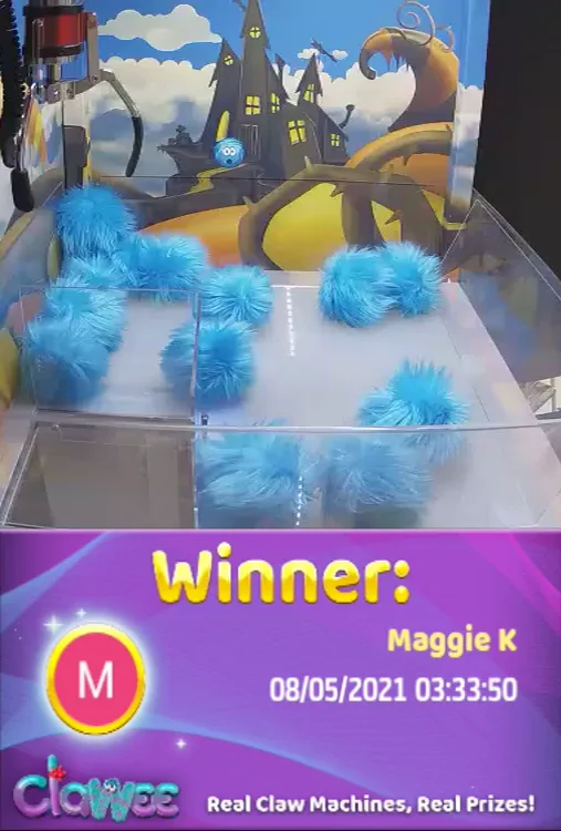 I played Clawee and won a real prize! Check it out! ---> on Vimeo