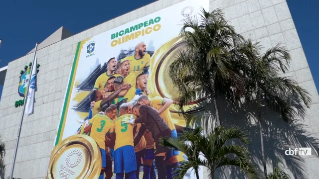 CBF homenageia campeões olímpicos em sua sede no Rio