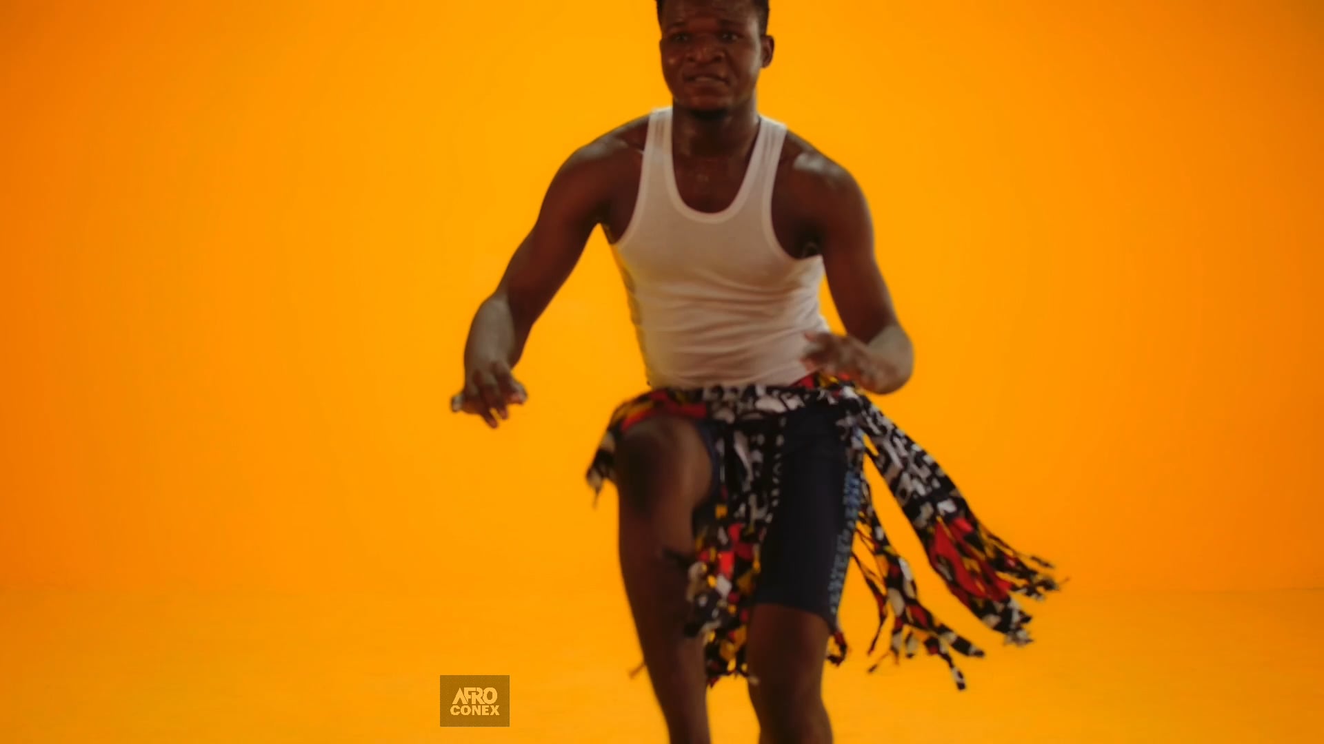 ANGOLAN TRADITIONAL DANCE VISUAL + TUTORIAL: TCHIANDA DANCE AND MORE