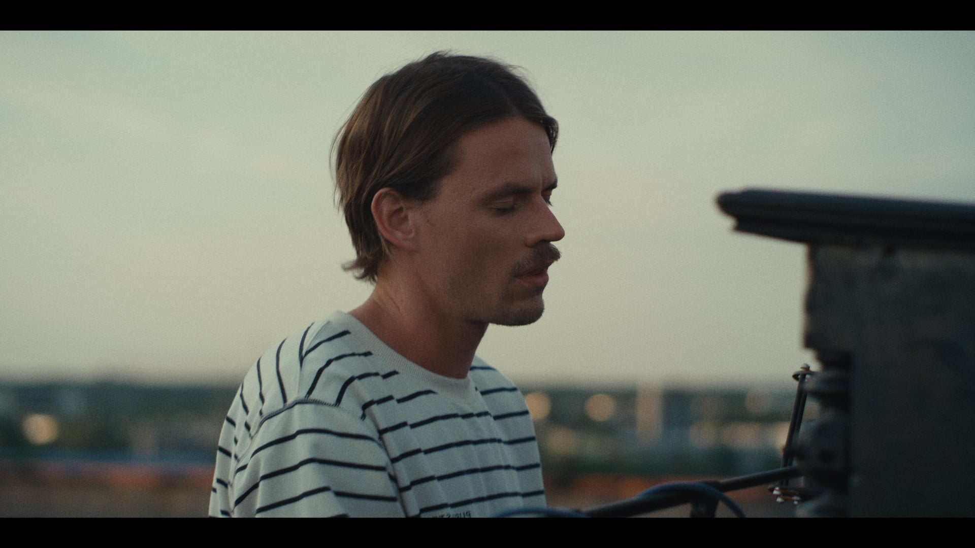 NOËP - Head Out Of The Water (Official Music Video)